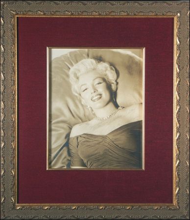 Lot #1028 Marilyn Monroe - Image 3