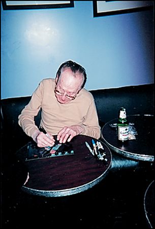 Lot #748 Les Paul - Image 1