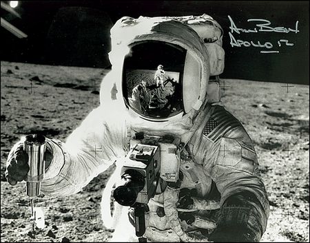 Lot #476 Moonwalkers - Image 1