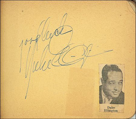 Lot #813 Autograph Albums - Image 9