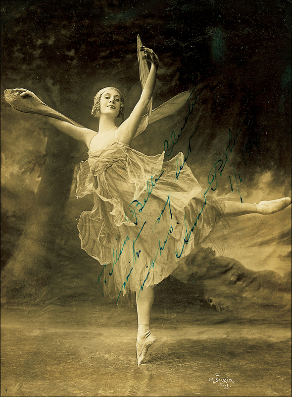 Lot 926 Anna Pavlova