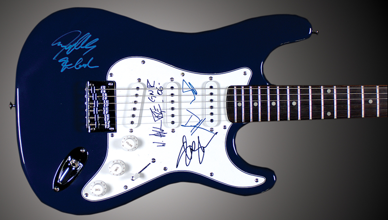 Lot 651  Guns ‘n’ Roses