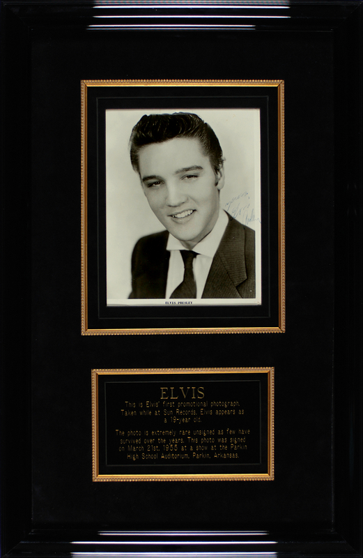 Lot 695 Elvis Presley
