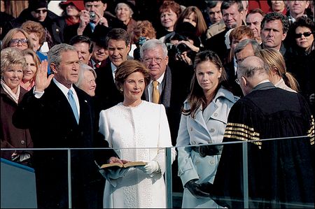 Lot #19 George W. Bush - Image 2