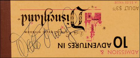 Lot #586 Walt Disney - Image 1