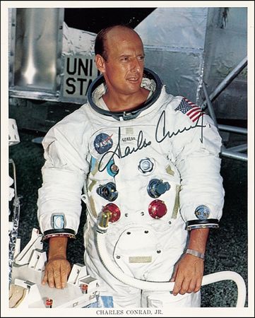 Lot #432 Apollo 12 - Image 1