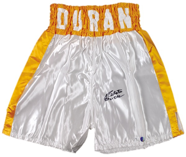 Lot 1386 Roberto Duran