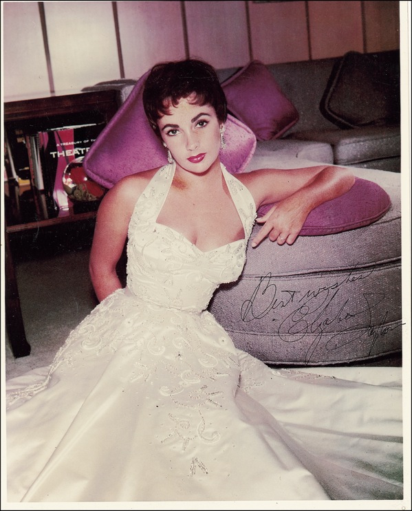 Lot 1247 Elizabeth Taylor
