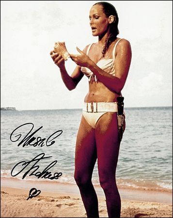 Lot #1046 James Bond: Andress, Ursula - Image 1