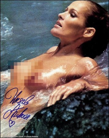 Lot #1046 James Bond: Andress, Ursula - Image 2