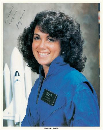Lot #531 Space Shuttle Challenger - Image 2