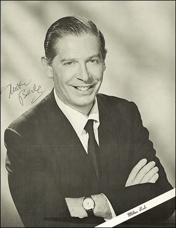 Lot #1007 Entertainers Salute JFK - Image 2