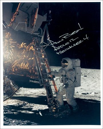 Lot #527 Moonwalkers - Image 3