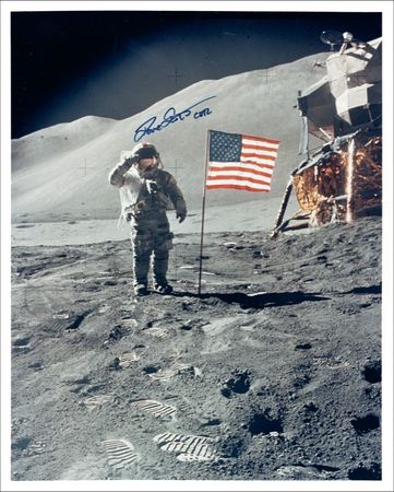 Lot #527 Moonwalkers - Image 7