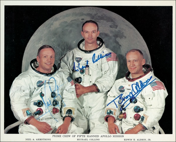 Lot 439 Apollo 11