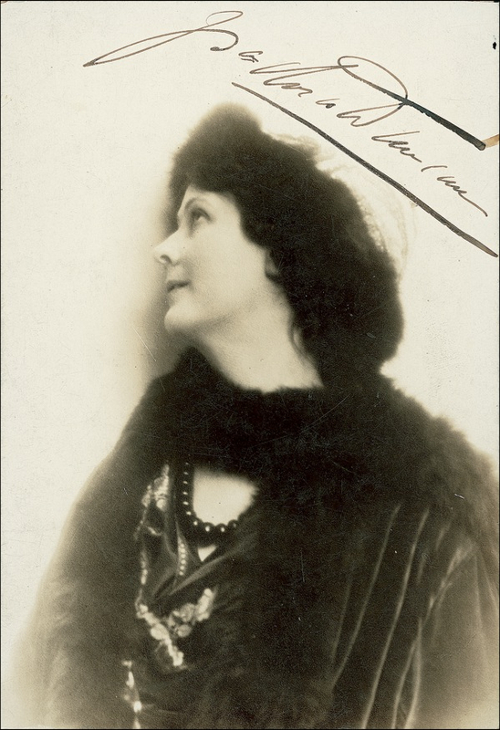 Lot 920 Isadora Duncan