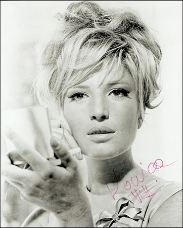 Lot #980 Italian Actresses - Image 2