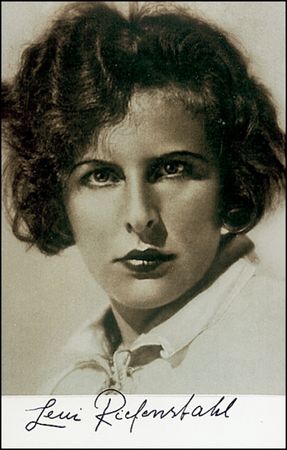 Lot #1083 Leni Riefenstahl - Image 3