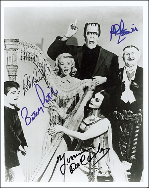 Lot 945 Munsters