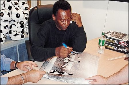 Lot #1414 Pele - Image 2