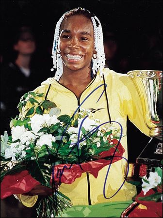 Lot #1529 Venus and Serena Williams - Image 2