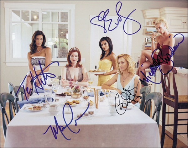 Lot 902 Desperate Housewives