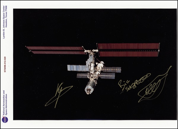 Lot 420 International Space Station