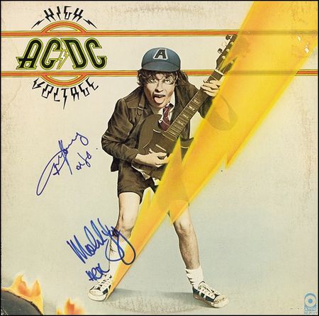 Lot #582 AC/DC - Image 1