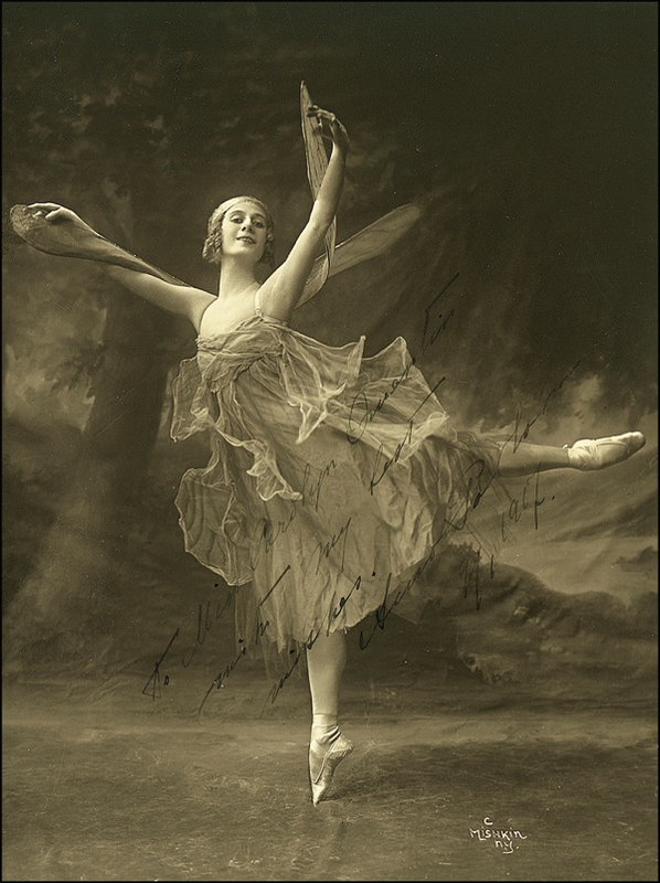 Lot 991 Anna Pavlova