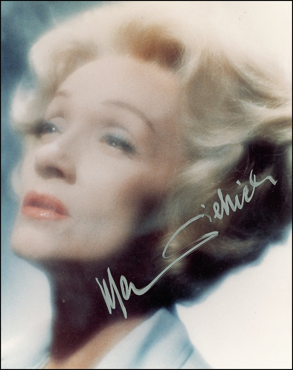Lot 818 Marlene Dietrich