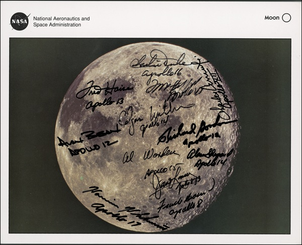 Lot 374  Apollo Astronauts