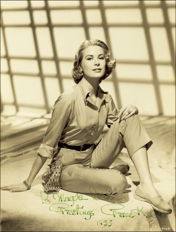 Lot 912 Grace Kelly