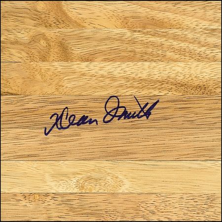 Lot #1139 Basketball - Image 1