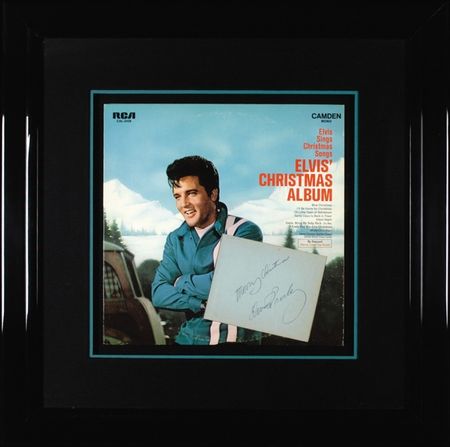 Lot #677 Elvis Presley - Image 1