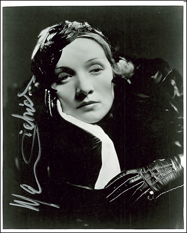 Lot 1023 Marlene Dietrich