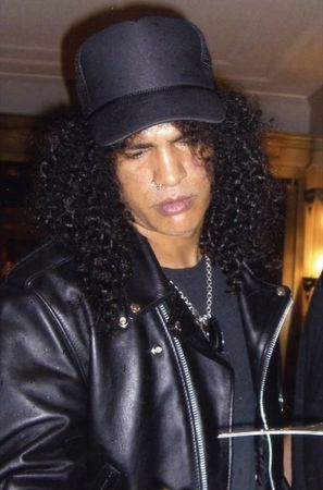 Lot #826 Guns N’ Roses - Image 2