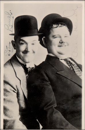 Lot #1103 Laurel and Hardy - Image 2