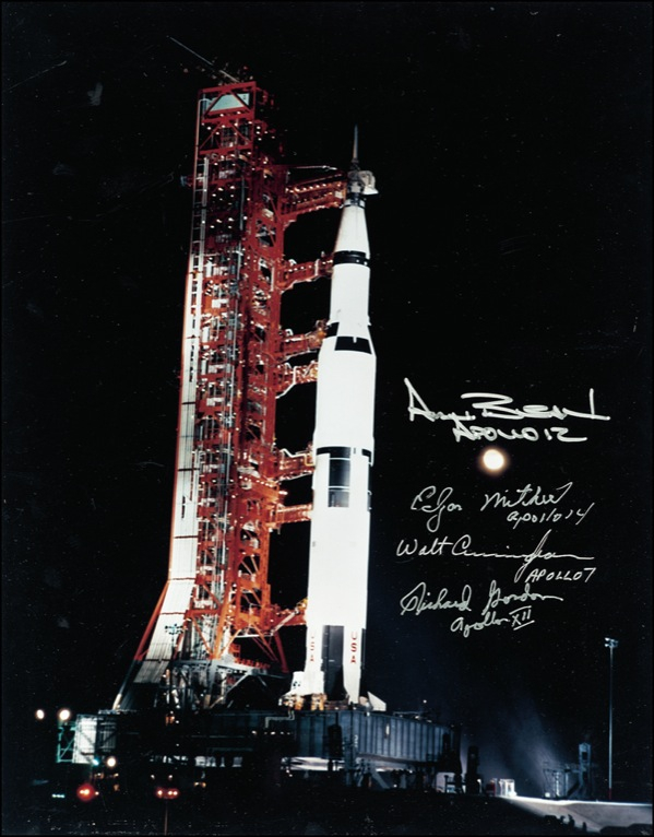 Lot 395 Apollo Astronauts