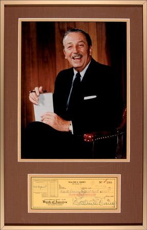 Lot #575 Walt Disney - Image 1