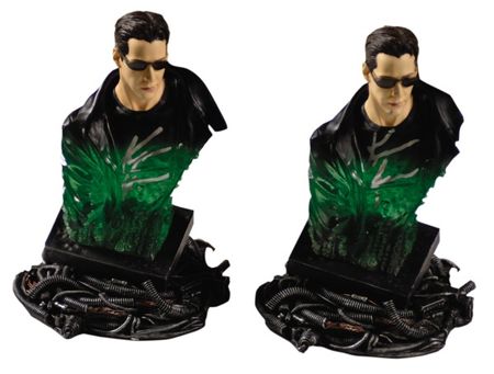 Lot #1093 Keanu Reeves - Image 1