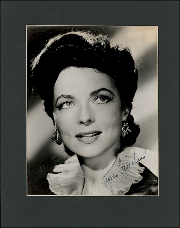 Lot 1052 Agnes Moorehead
