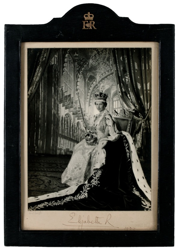 Lot 214 Elizabeth II