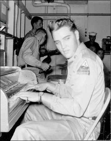 Lot #713 Elvis Presley - Image 2