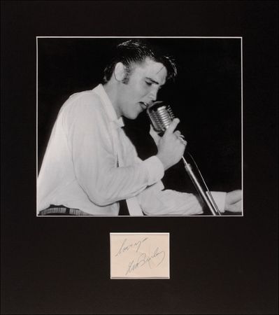 Lot #715 Elvis Presley - Image 1