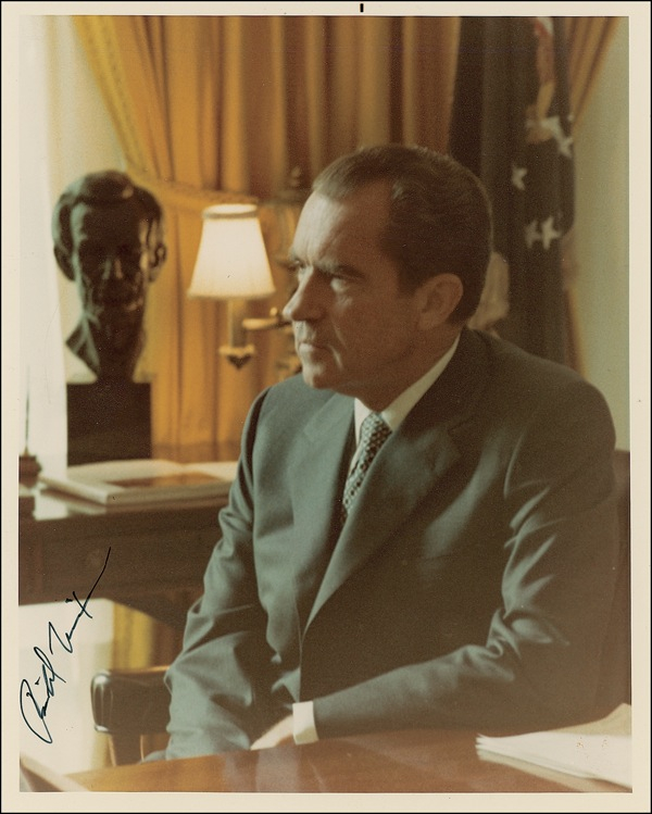 Lot 107 Richard Nixon