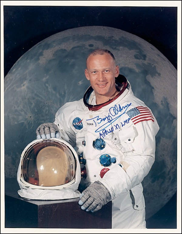 Lot 438 Buzz Aldrin