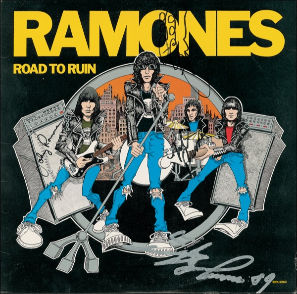 Lot 699 Ramones