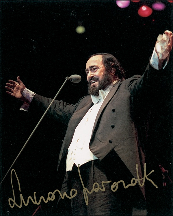 Lot 673 Luciano Pavarotti