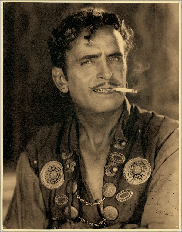 Lot 912 Douglas Fairbanks