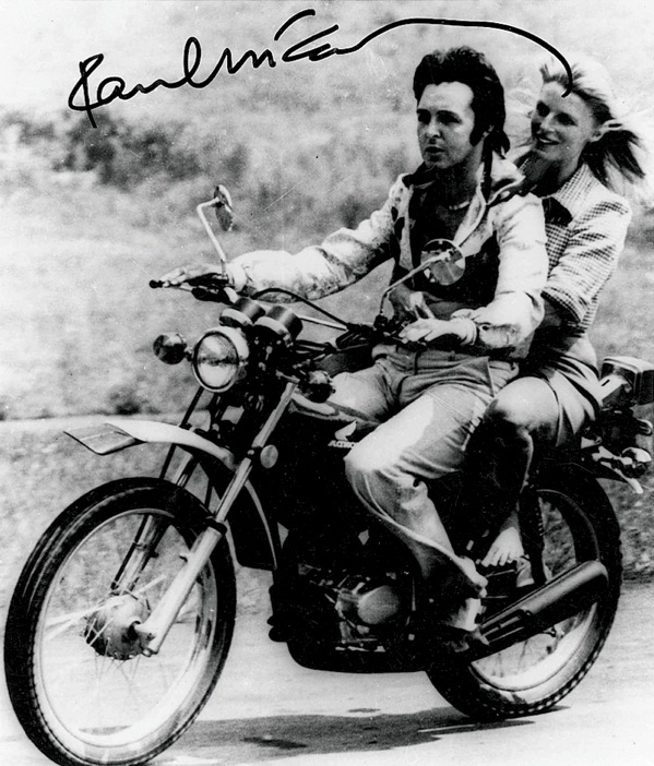 Lot 618 Beatles: McCartney, Paul Signed Photograph